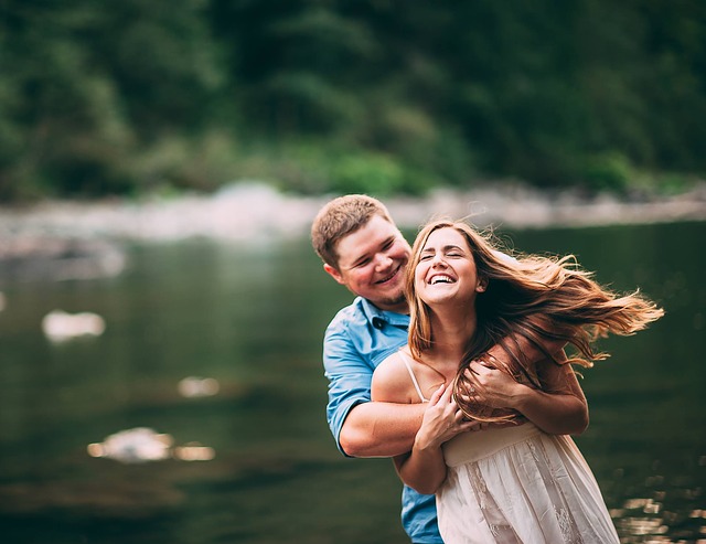 dating site where women contact men